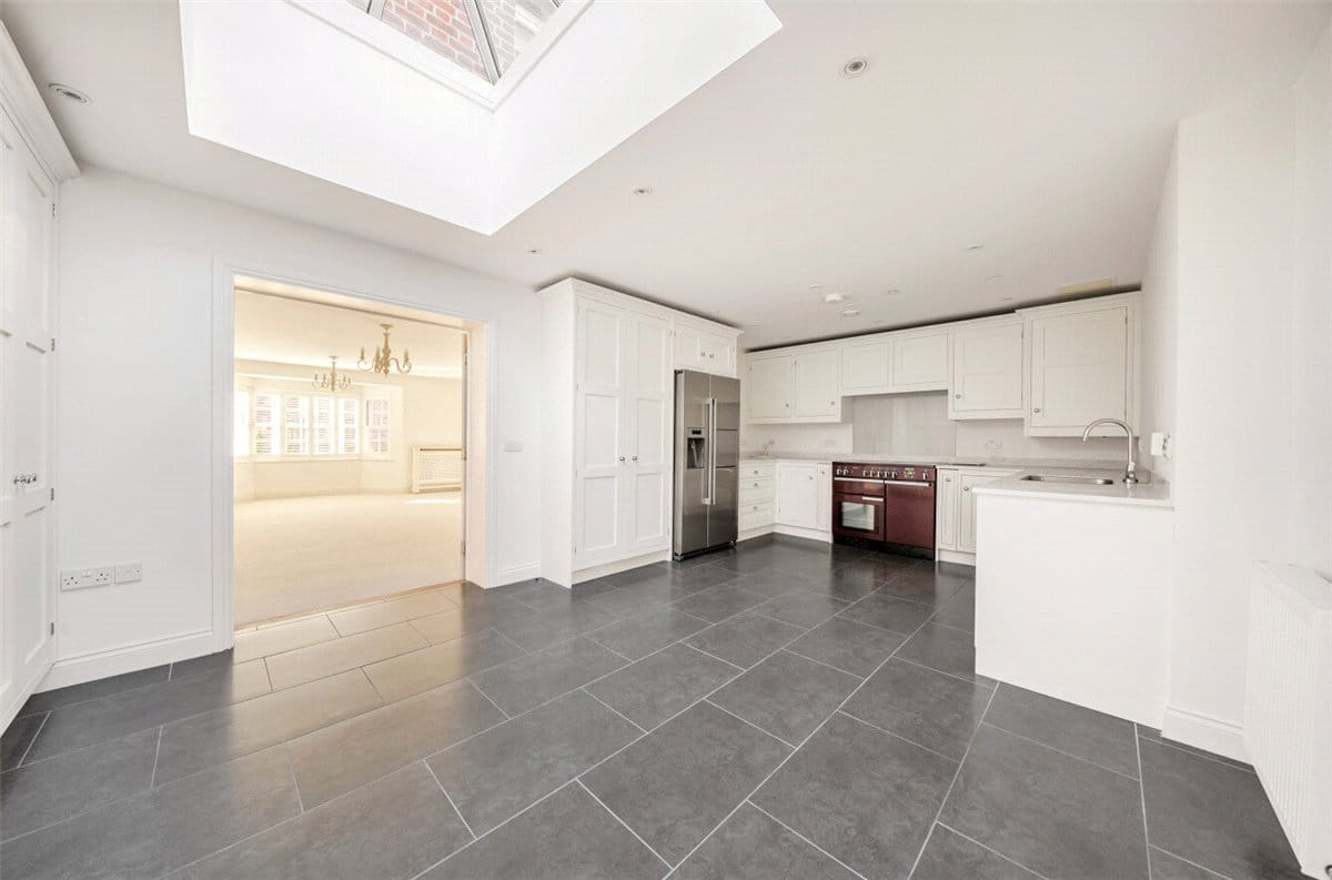 3 bedroom house, Clarendon Court, Marlborough SN8 - Sold STC