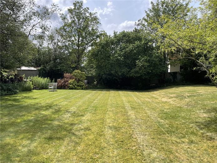 1 bedroom flat, Kingsbury Street, Marlborough SN8 - Available