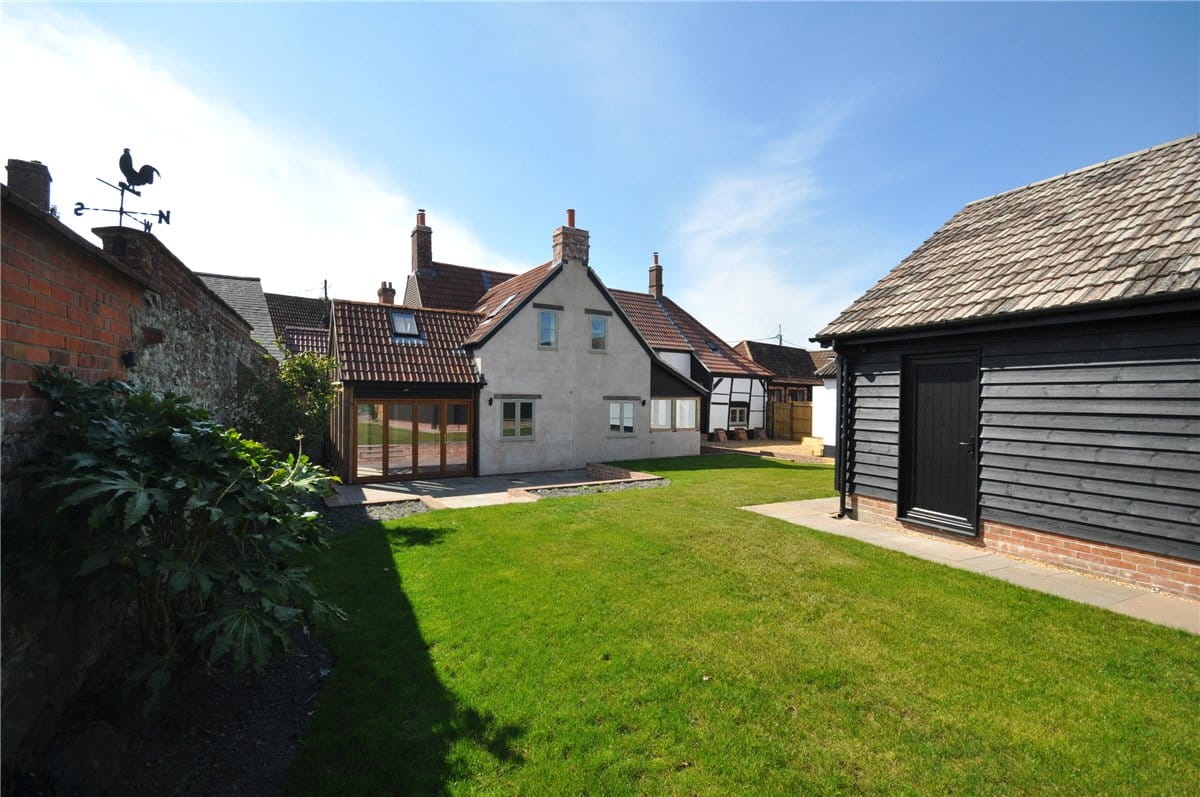 4 bedroom house, High Street, West Lavington SN10 - Available