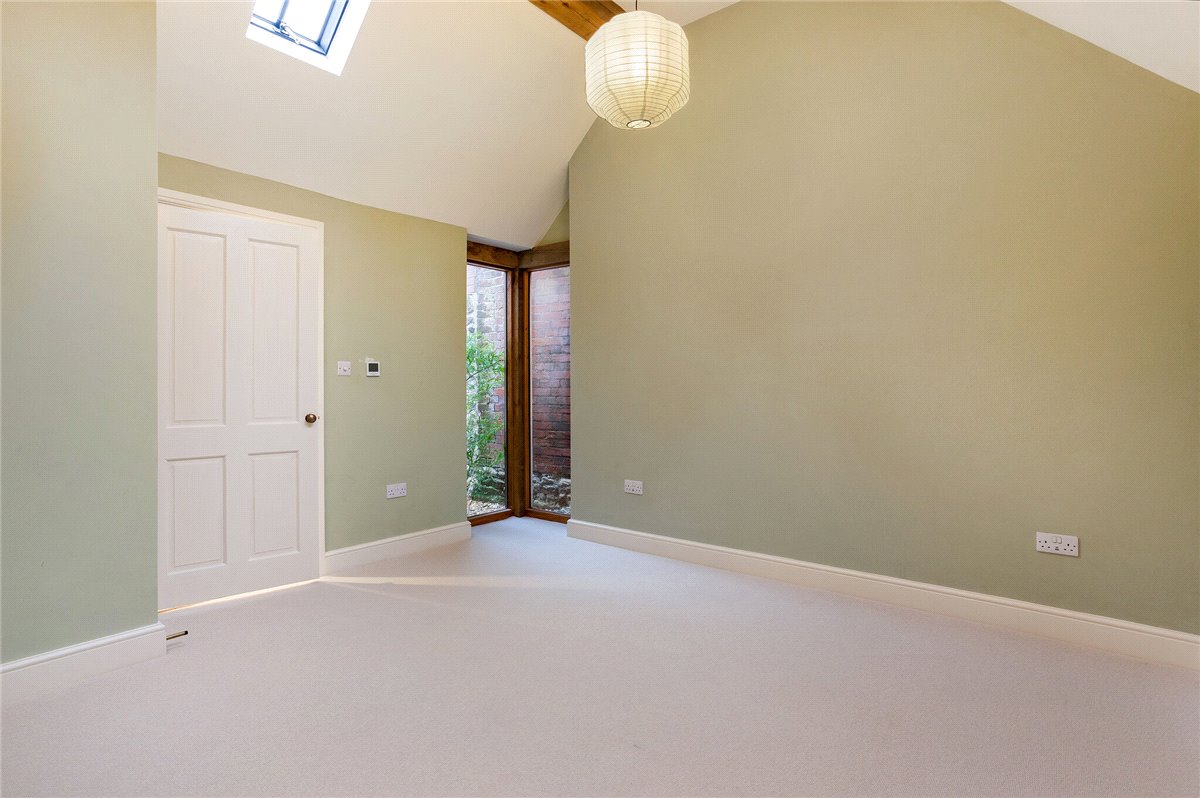 4 bedroom house, High Street, West Lavington SN10 - Available