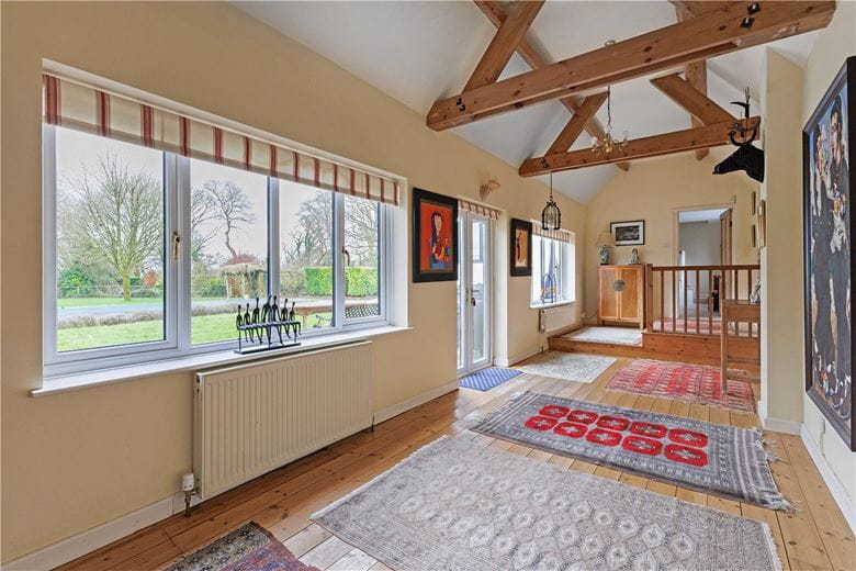 6 bedroom house, Broad Hinton, Swindon SN4 - Available