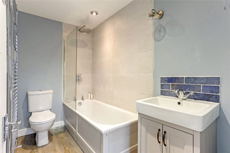 3 bedroom cottage, Wilton, Marlborough SN8 - Available