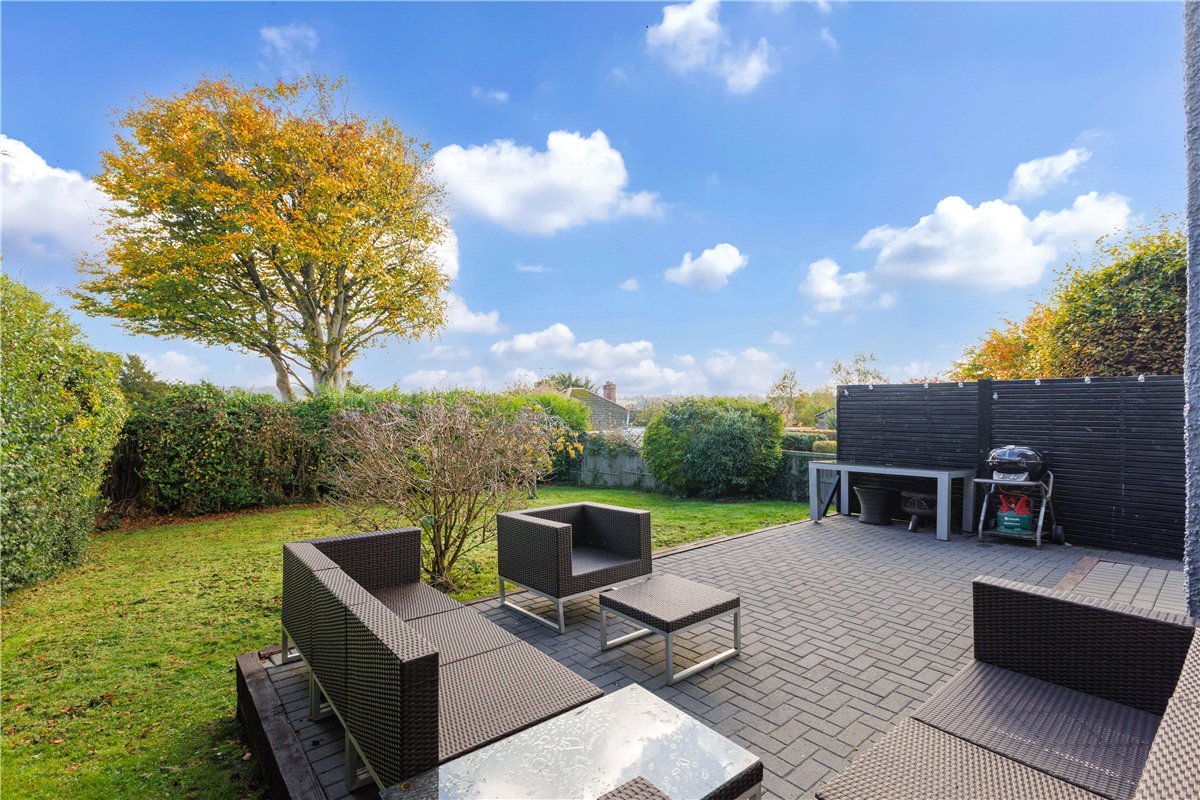 4 bedroom house, Pipers Piece, Herd Street SN8 - Available