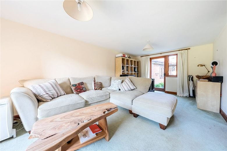 2 bedroom house, St Peters Cottages, Broad Hinton SN4 - Available