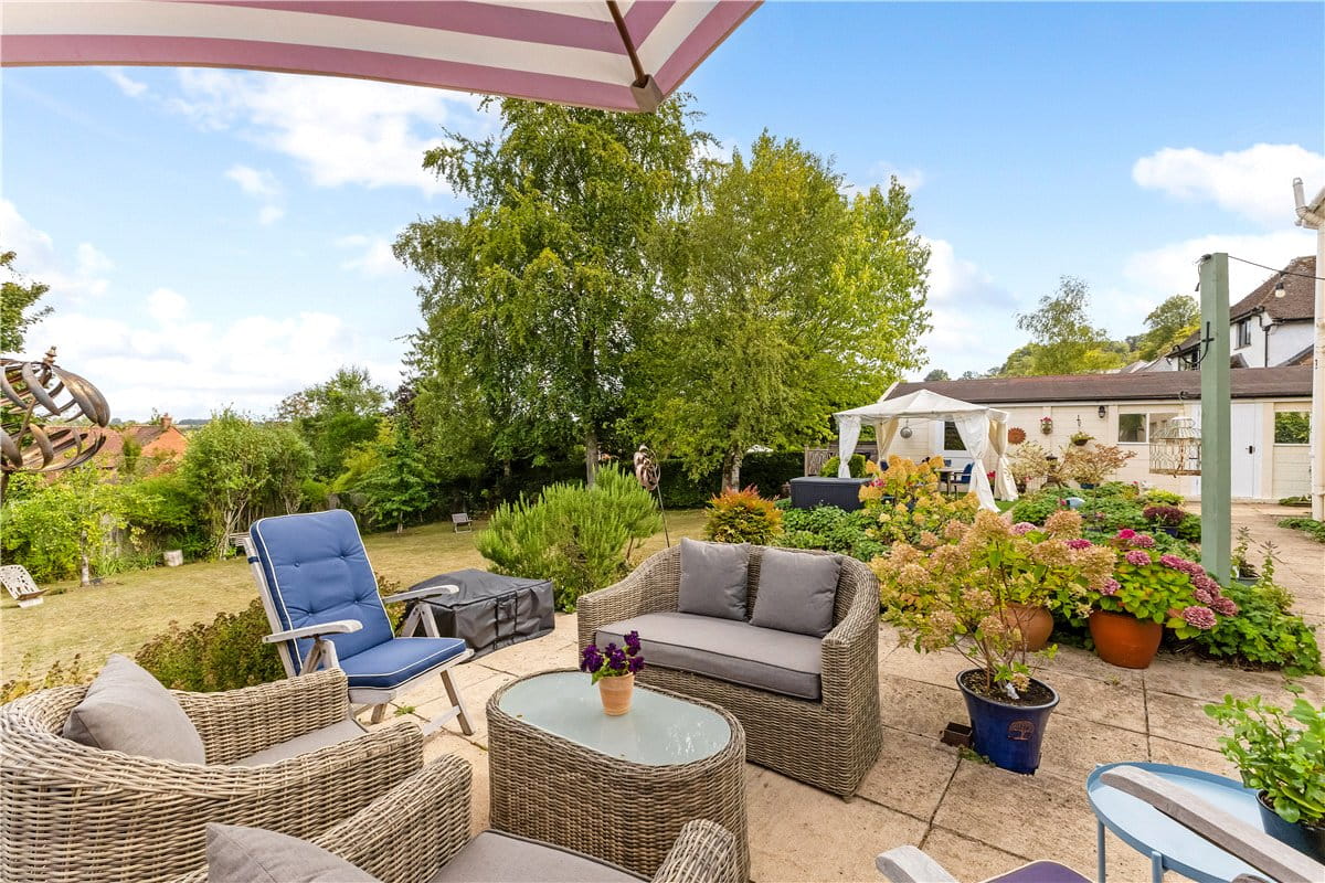 4 bedroom house, Chopping Knife Lane, Marlborough SN8 - Available