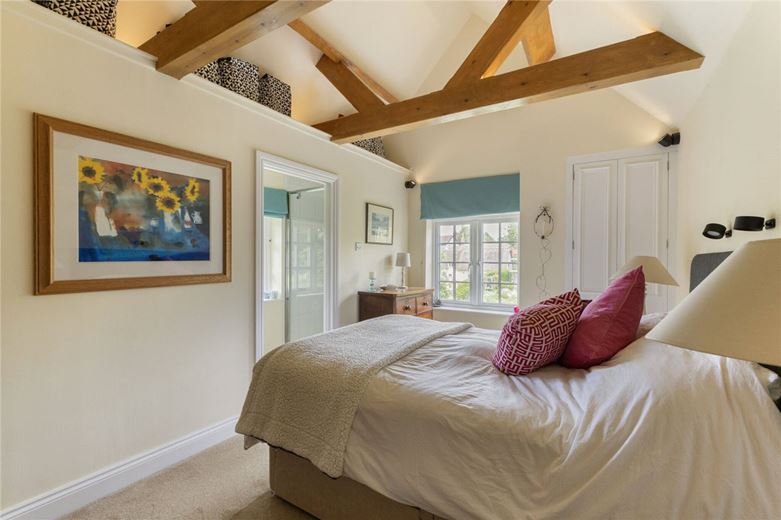 4 bedroom house, Church Walk, Bishopstone SN6 - Available