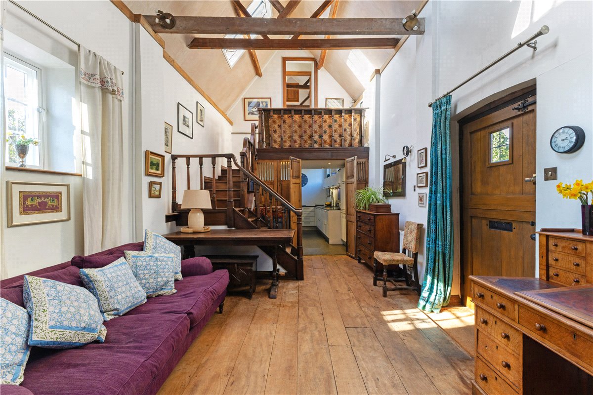 3 bedroom house, Neates Yard, Marlborough SN8 - Sold STC