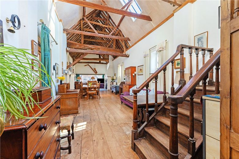 3 bedroom house, Neates Yard, Marlborough SN8 - Sold STC