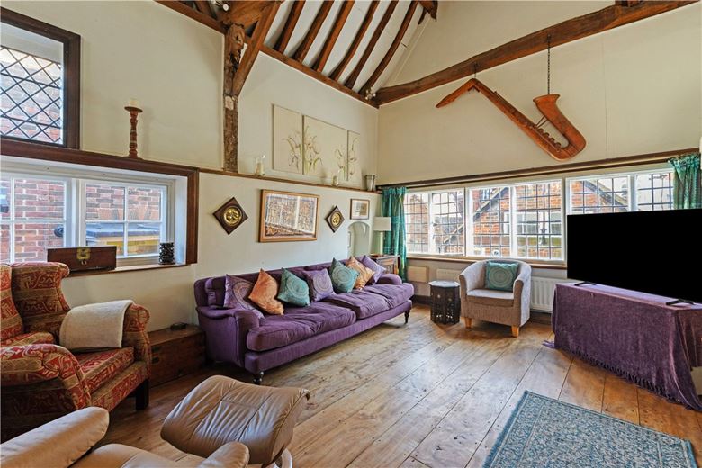 3 bedroom house, Neates Yard, Marlborough SN8 - Sold STC