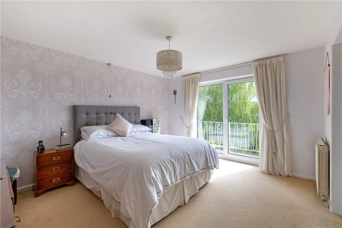 5 bedroom house, Southward Lane, Aldbourne SN8 - Available