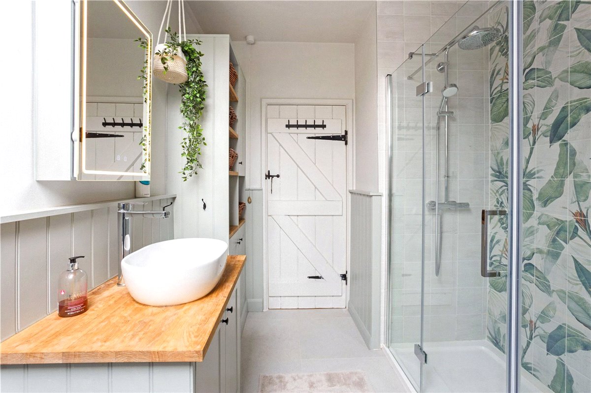 5 bedroom house, The Street, Marden SN10 - Sold STC