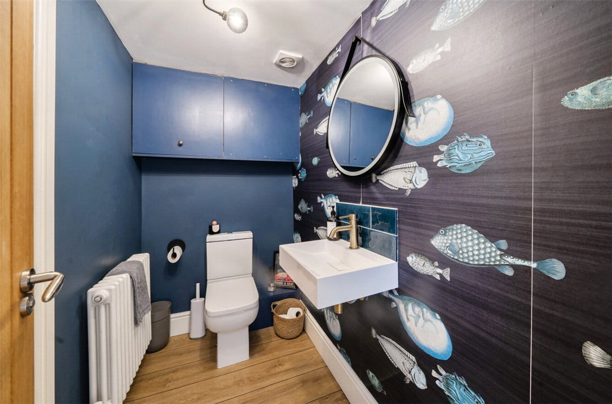 4 bedroom house, Elcot Lane, Marlborough SN8 - Available