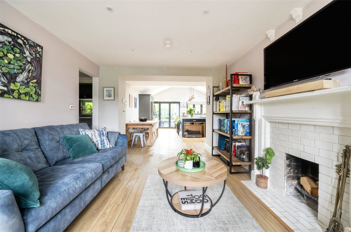 4 bedroom house, Elcot Lane, Marlborough SN8 - Available