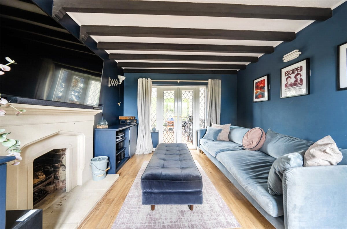 4 bedroom house, Elcot Lane, Marlborough SN8 - Available