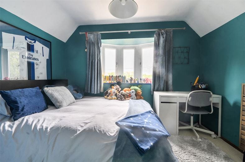 4 bedroom house, Elcot Lane, Marlborough SN8 - Available