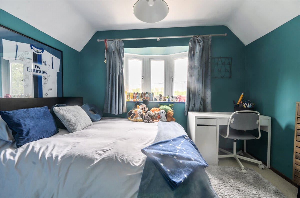 4 bedroom house, Elcot Lane, Marlborough SN8 - Available