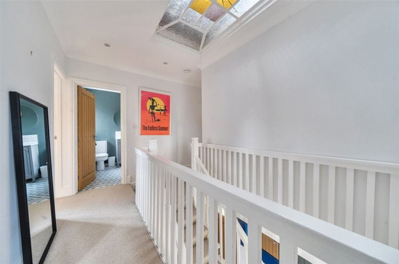 4 bedroom house, Elcot Lane, Marlborough SN8 - Available