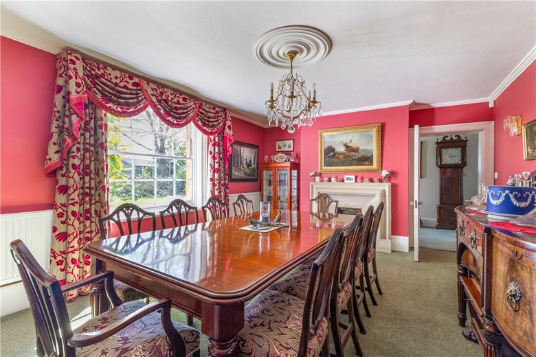 6 bedroom house, Westbrook, Bromham SN15 - Available