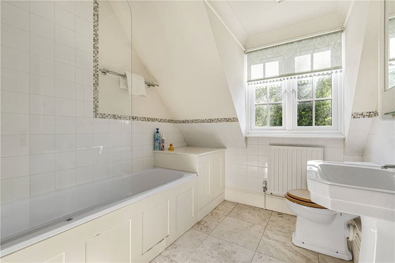 4 bedroom house, Phoenix Square, Pewsey SN9 - Available