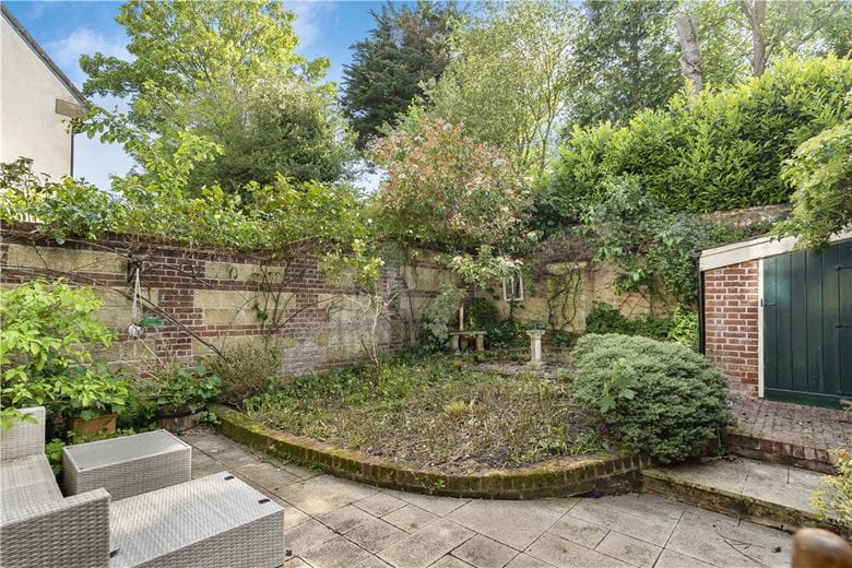 4 bedroom house, Phoenix Square, Pewsey SN9 - Available