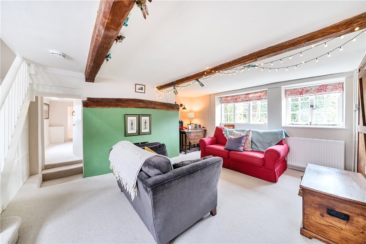 2 bedroom house, Castle Street, Aldbourne SN8 - Available