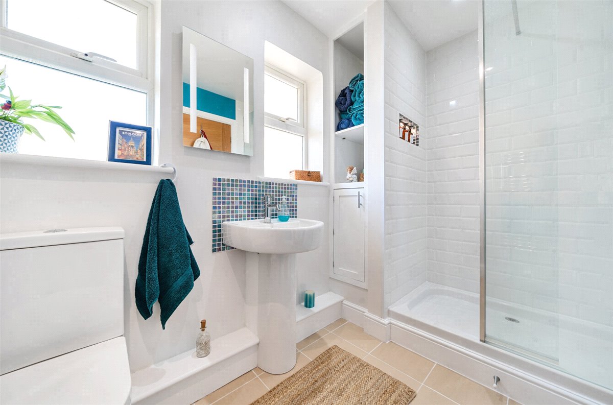 5 bedroom house, Studley Corner, Studley SN11 - Sold STC