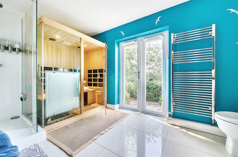 5 bedroom house, Studley Corner, Studley SN11 - Sold STC