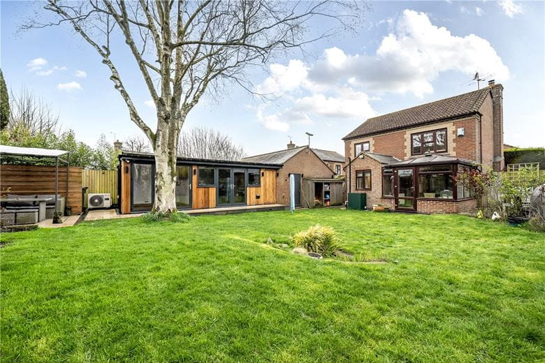 3 bedroom house, Martinsell Green, Pewsey SN9 - Available