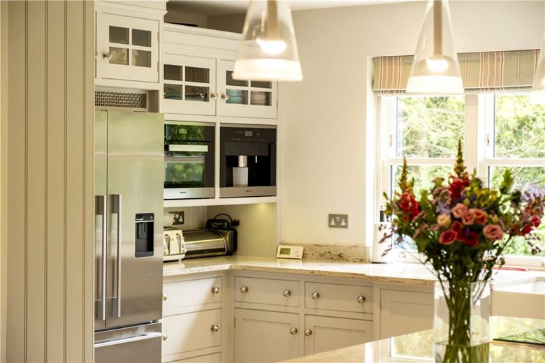 7 bedroom house, Milton Lilbourne, Pewsey SN9 - Available