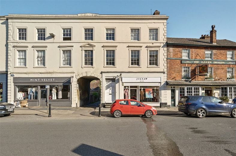 1 bedroom flat, High Street, Marlborough SN8 - Sold STC