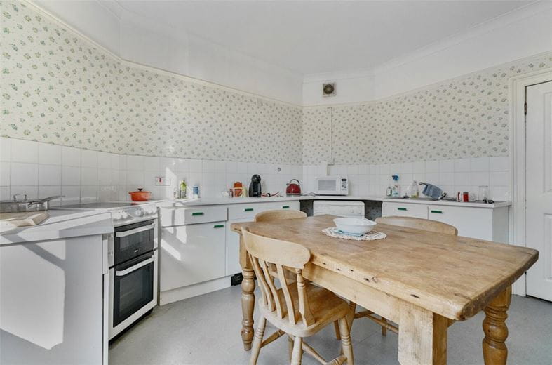 1 bedroom flat, High Street, Marlborough SN8 - Sold STC