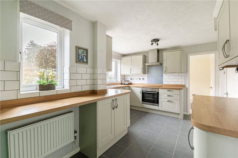 4 bedroom house, Davies Close, Marlborough SN8 - Available