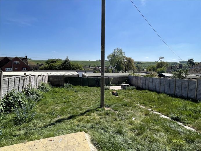 2 bedroom house, Swans Close, Ramsbury SN8 - Sold STC