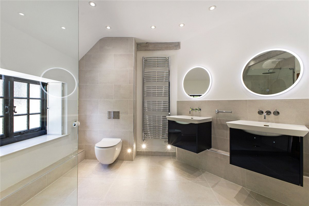 4 bedroom house, Broome Manor Lane, Swindon SN3 - Sold STC