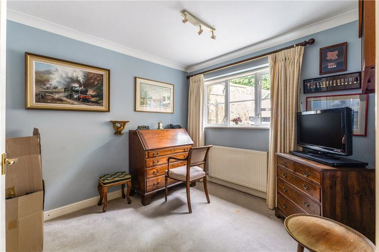 3 bedroom house, Back Lane, Marlborough SN8 - Available