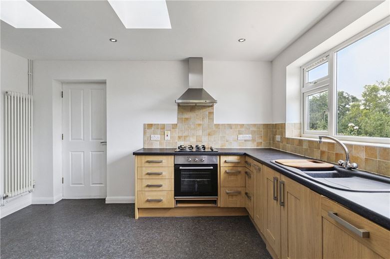 3 bedroom bungalow, West Manton, Manton SN8 - Available