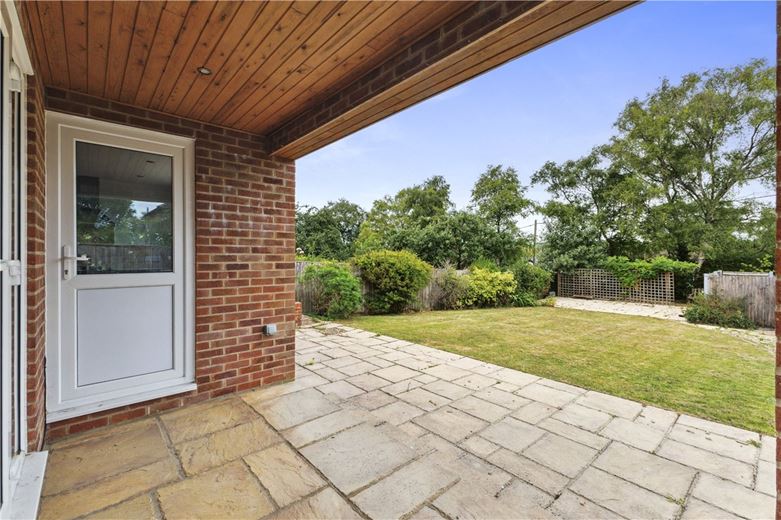 3 bedroom bungalow, West Manton, Manton SN8 - Available