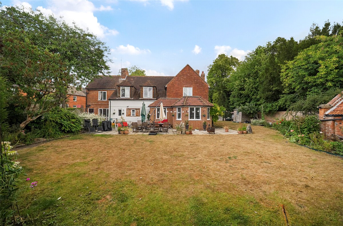 4 bedroom house, Collingbourne Kingston, Marlborough SN8 - Available