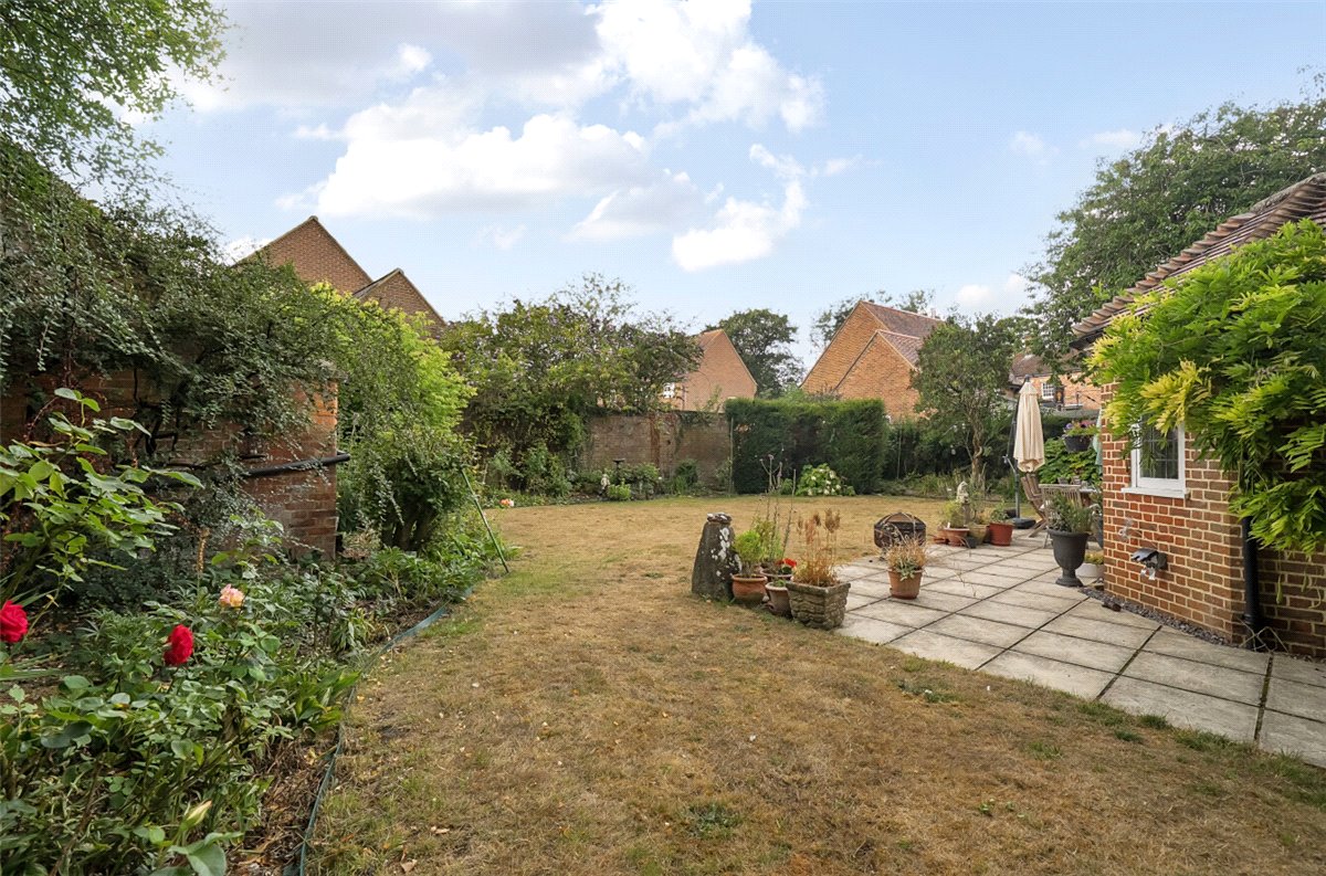 4 bedroom house, Collingbourne Kingston, Marlborough SN8 - Available