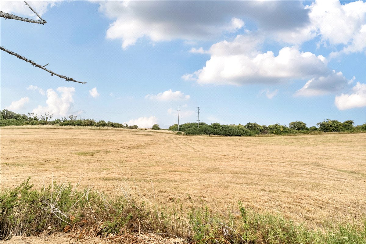 4 bedroom house, Andover Road, Upavon SN9 - Sold STC