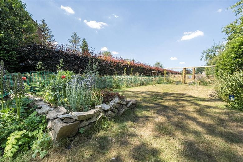 3 bedroom house, East Kennett, Marlborough SN8 - Available