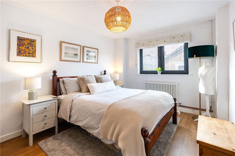 4 bedroom house, Blowhorn Street, Marlborough SN8 - Available