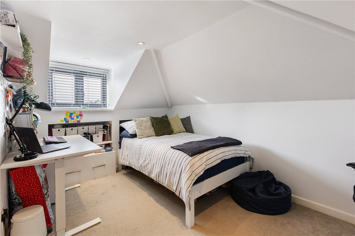 4 bedroom house, Blowhorn Street, Marlborough SN8 - Available