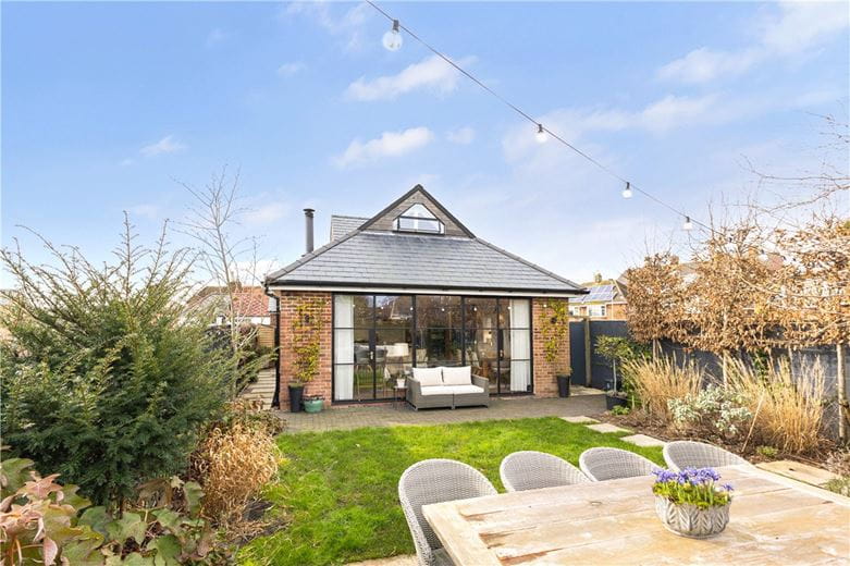 4 bedroom house, Blowhorn Street, Marlborough SN8 - Available