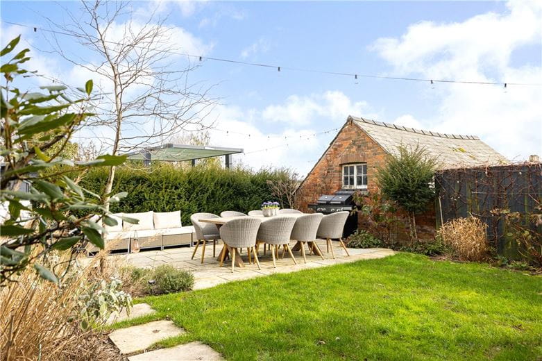 4 bedroom house, Blowhorn Street, Marlborough SN8 - Available