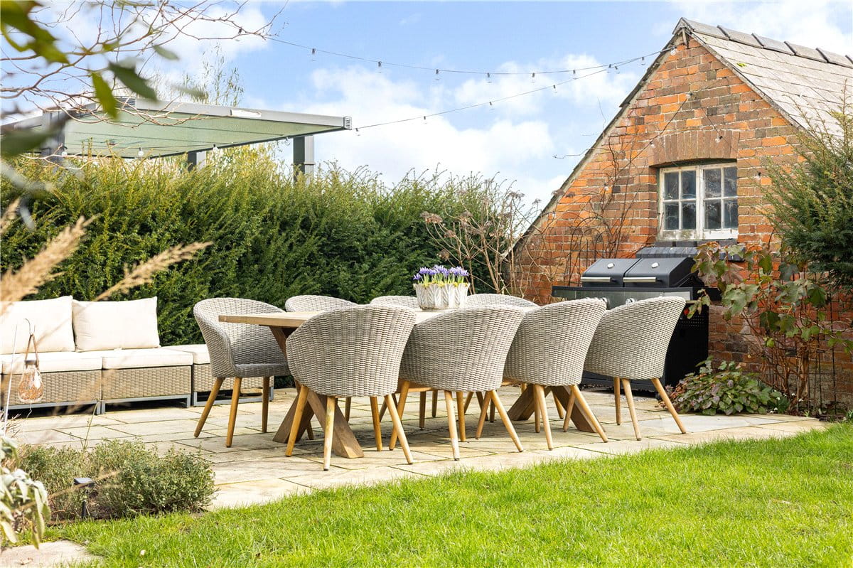 4 bedroom house, Blowhorn Street, Marlborough SN8 - Available