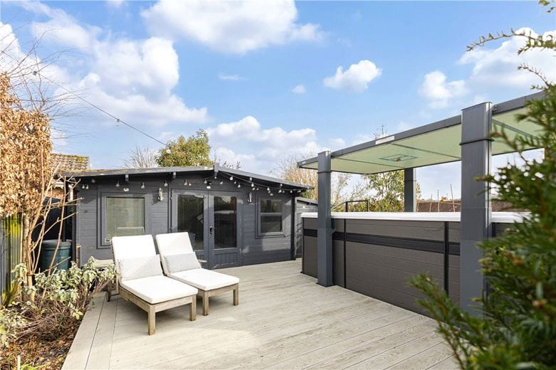 4 bedroom house, Blowhorn Street, Marlborough SN8 - Available