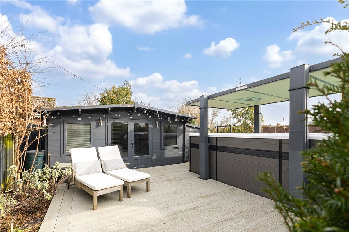 4 bedroom house, Blowhorn Street, Marlborough SN8 - Available