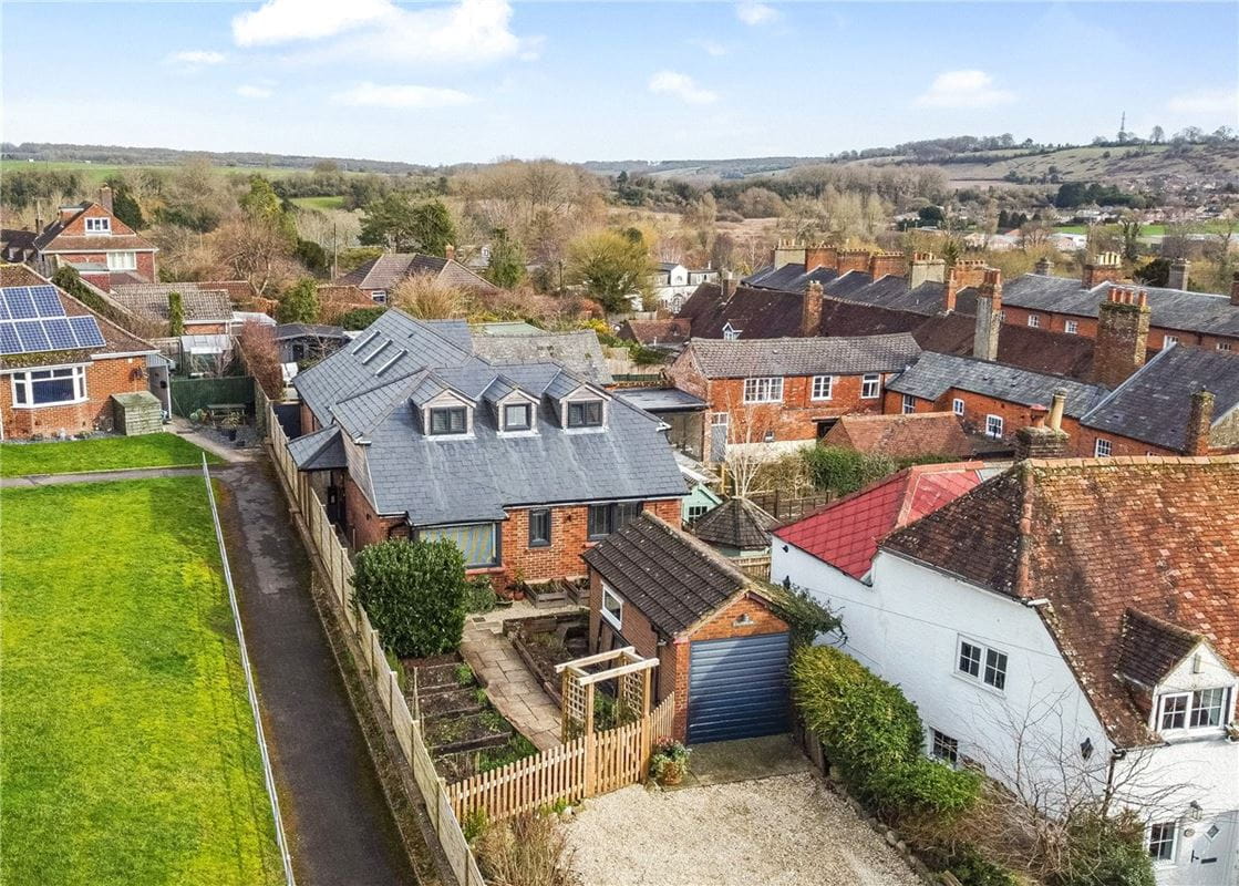 4 bedroom house, Blowhorn Street, Marlborough SN8 - Available