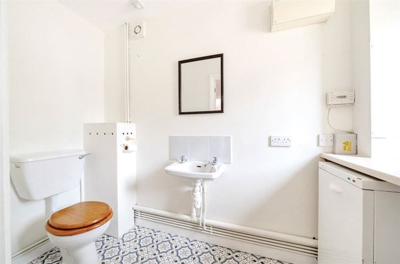 3 bedroom house, Yatesbury, Calne SN11 - Available